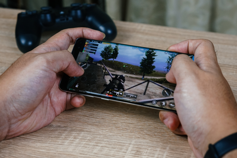 make money playing mobile games Monetizing Your Mobile Gaming Skills on YouTube and Twitch